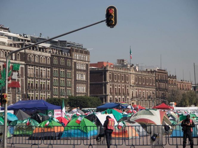 Que ocupen las casas vacías, pide Claudia Sheimbaum a integrantes de FRENAAA