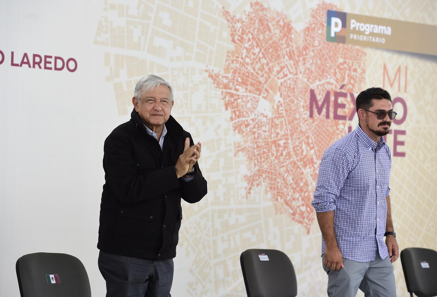López Obrador supervisa obras de mejoramiento urbano en Nuevo Laredo