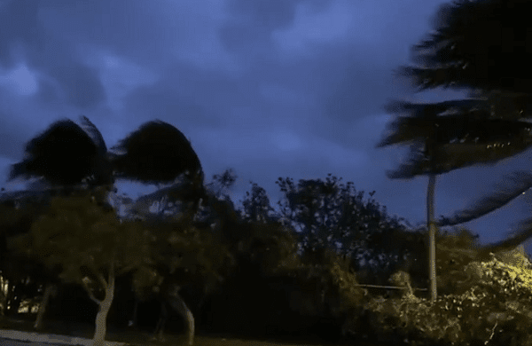 Así se vive el arribo del huracán "Zeta" en Quintana Roo #VIDEO