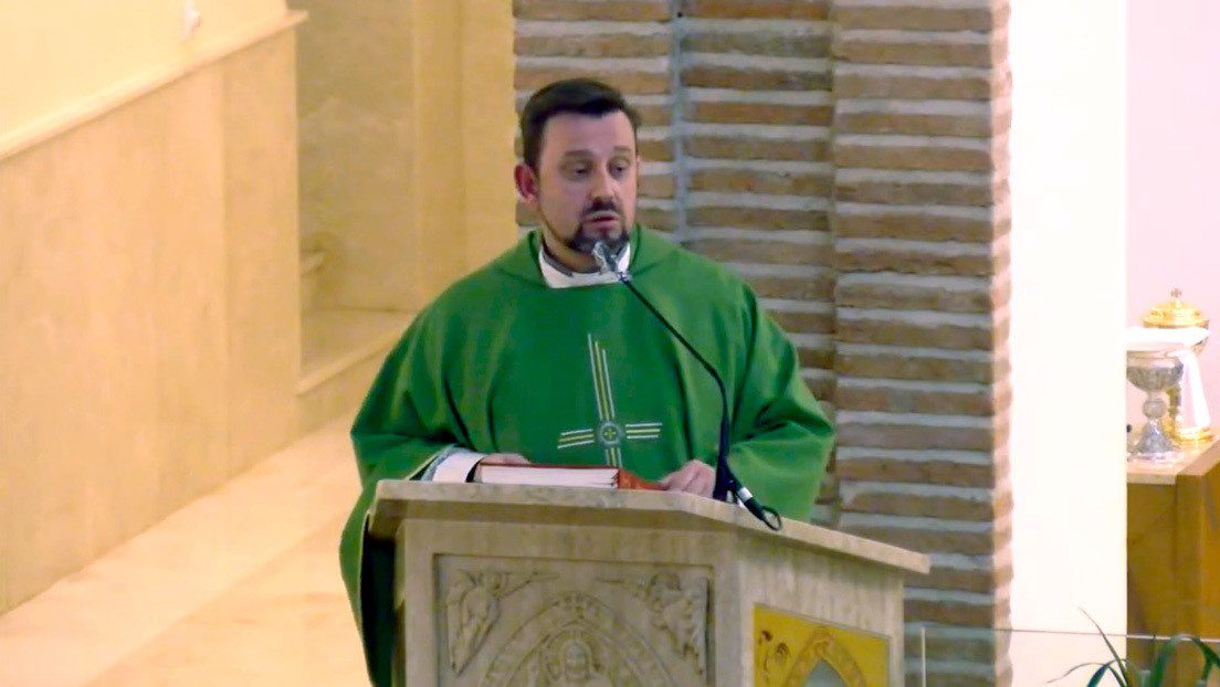 Cura recrimina a sus fieles las escasas aportaciones que hacen #VIDEO