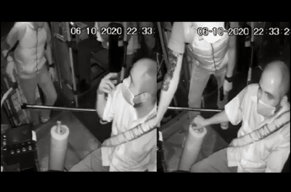 Chofer le pide usar bien su cubrebocas, y pasajero lo asalta #VIDEO