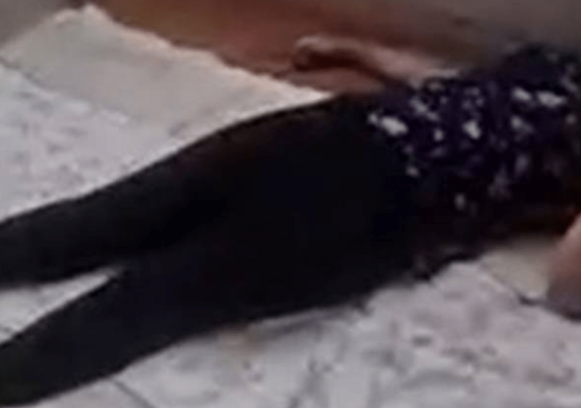 Mujer se suicida colgándose de una ventana de su casa, en Ixtapaluca