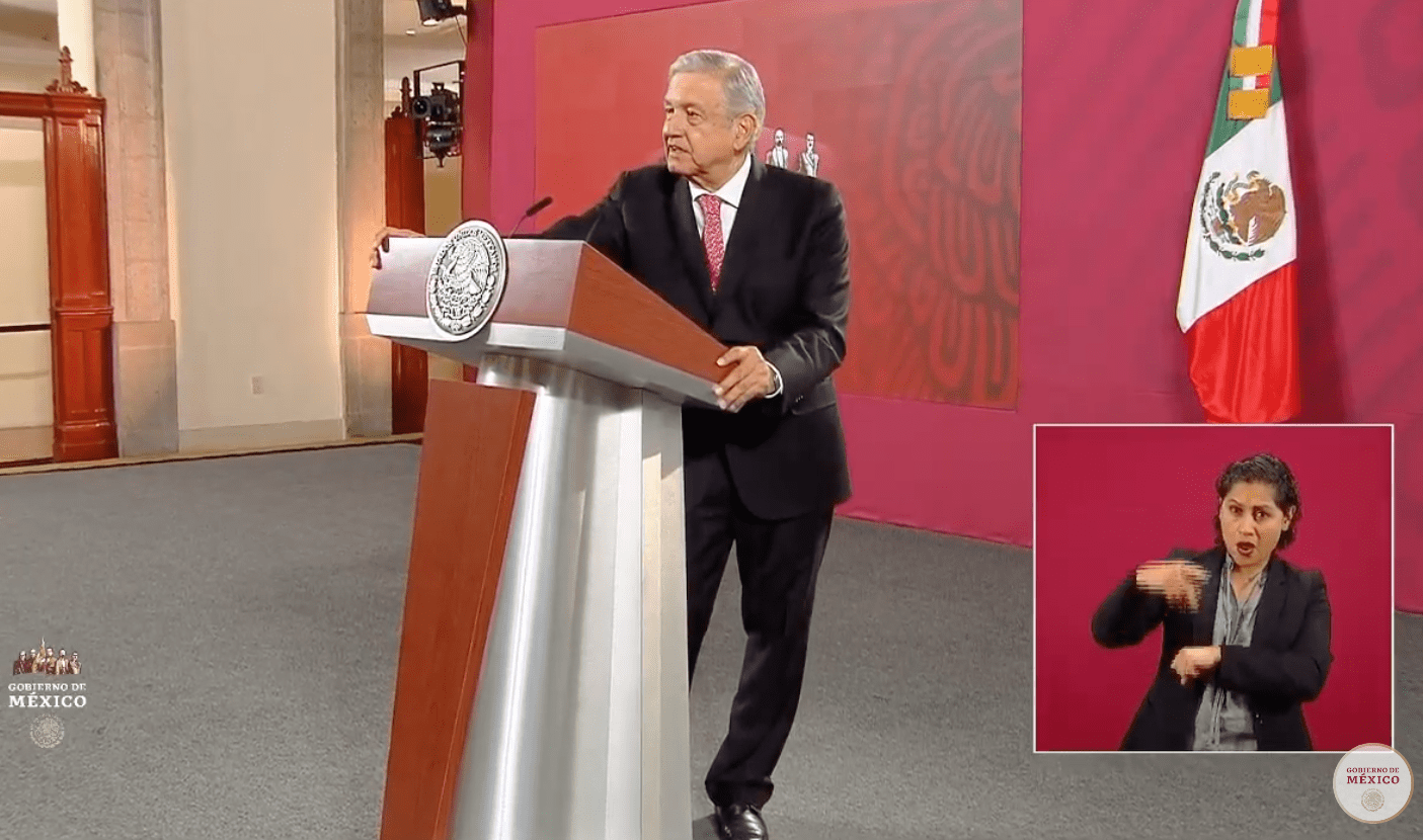 Regulación de outsourcing eliminará "coyotes" y "factureras": AMLO