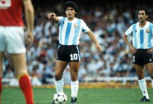 Diego Armando Maradona un personaje turbulento en cada faceta #VIDEO