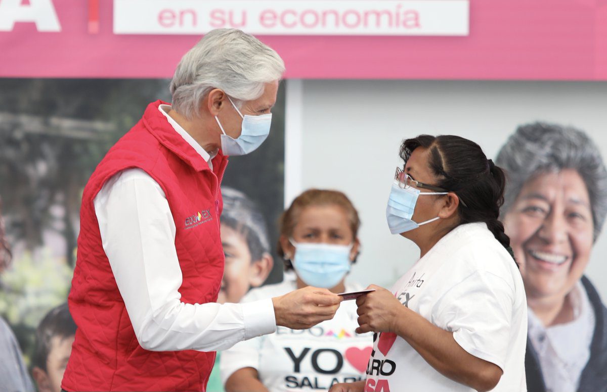 Del Mazo entrega salarios rosa en Tlalnepantla, Edomex