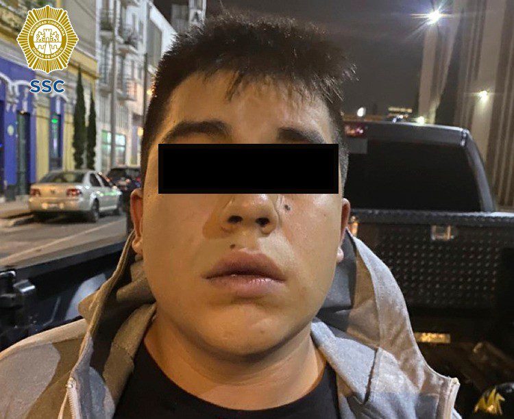 Tras balacera nocturna, joven de 19 años es detenido en la Morelos con una subametralladora