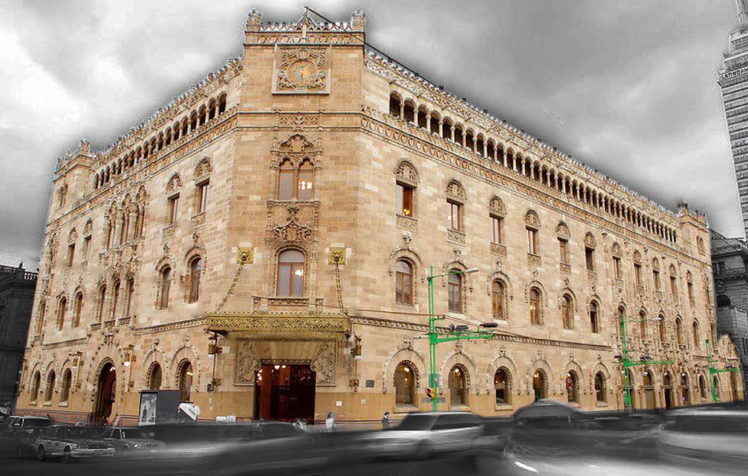 El Palacio Postal, joya arquitectónica y epicentro del correo en México