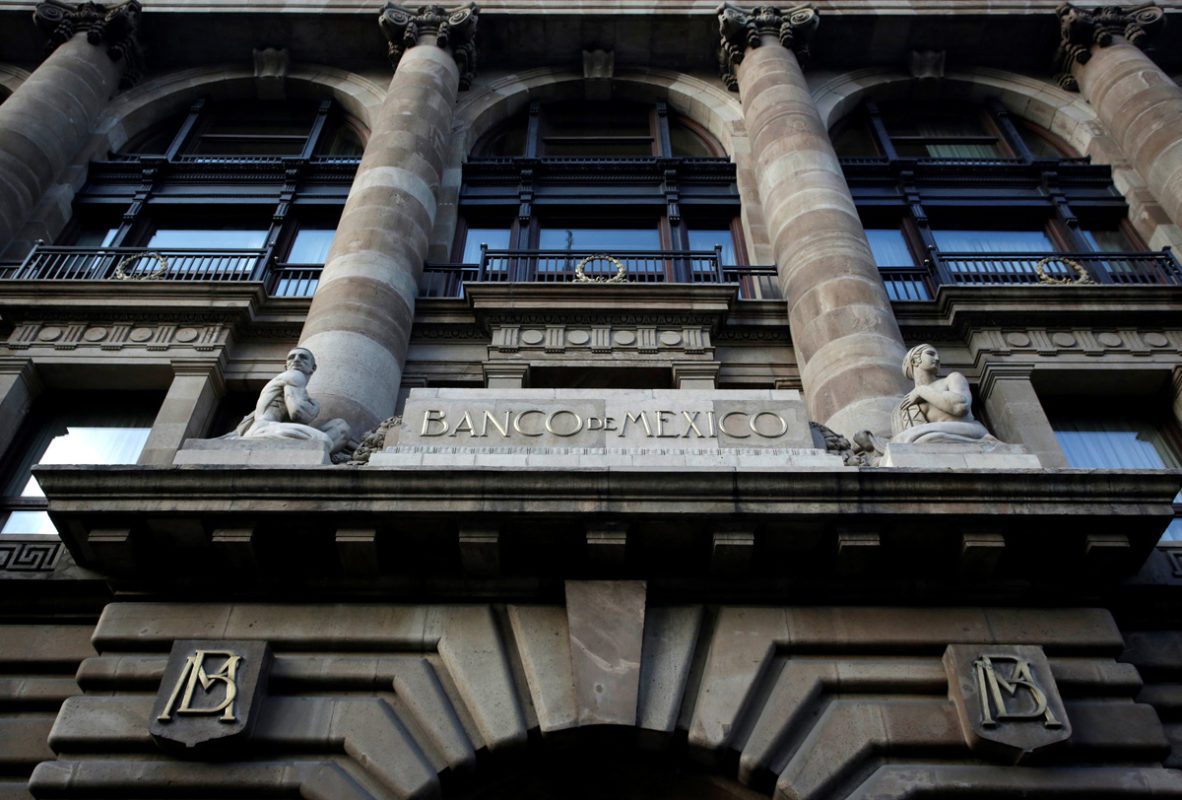 10 años podría tardar recuperación económica por Covid-19: Banxico