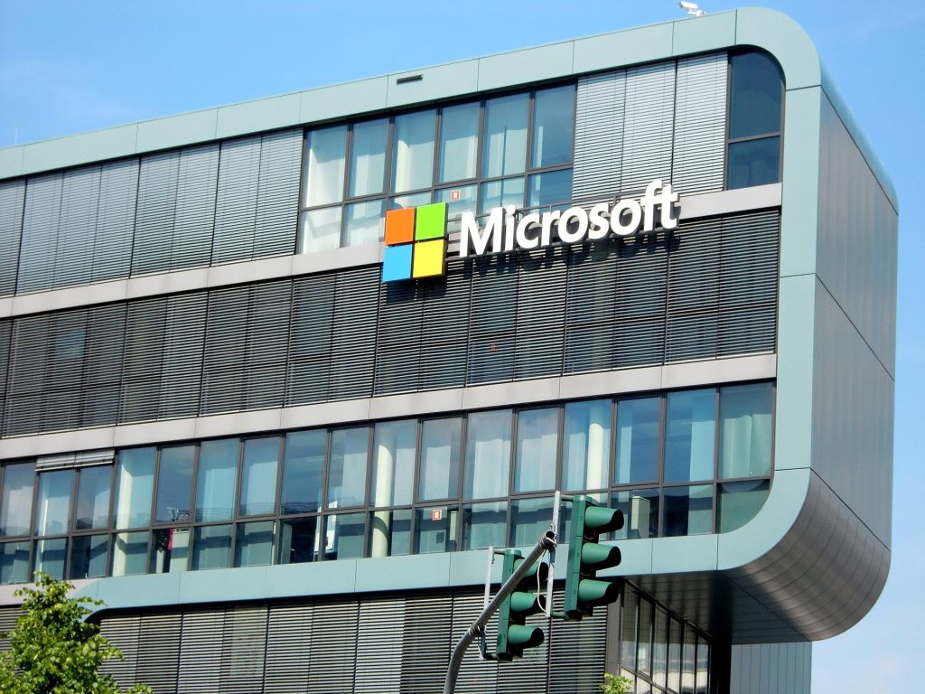 Microsoft cambia normas de operación en su tienda de aplicaciones