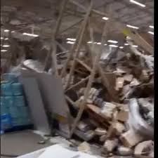 Caída de anaqueles en Brasil deja un muerto y varios heridos #VIDEO