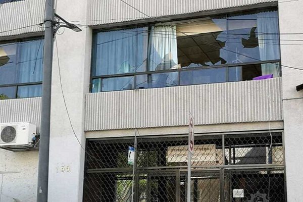 Encapuchados toman oficinas del Colegio de Bachilleres #VIDEO