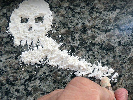 Autoridades de Reino Unido investigan muerte de una nena de 3 años que ingirió cocaína que su papá había dejado en casa