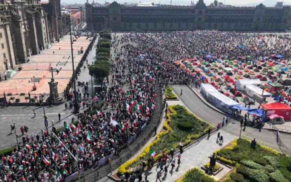 Se forma "Frenaaa 2" encabezado por Claudio X González, asegura AMLO