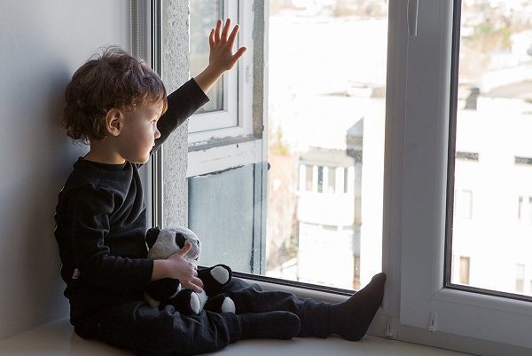 Niños que han olvidado comer con cubiertos o vuelto a usar pañales, rezagos que ha dejado la pandemia