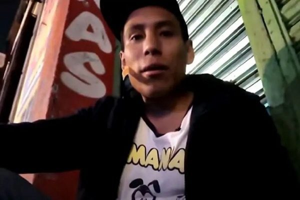 En plena transmisión en vivo, youtuber es asaltado en calles de Nezahualcóyotl #VIDEO