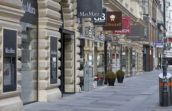 Austria vuelve al confinamiento; Rusia reporta nuevo récord de muertes por Covid-19