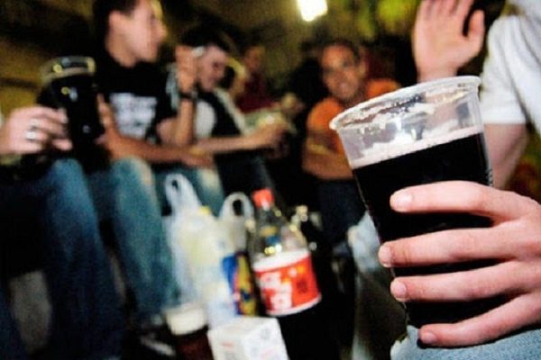 Proponen que 21 años sea edad para consumir bebidas alcohólica en CDMX