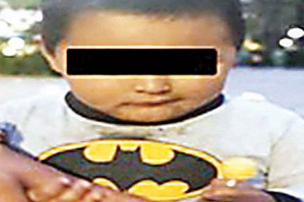 Padre ebrio intentó regalar a su hijo en la Alameda Central