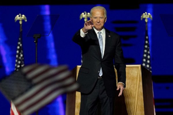 Biden se afianza 306 votos electorales, contra 232 de Trump