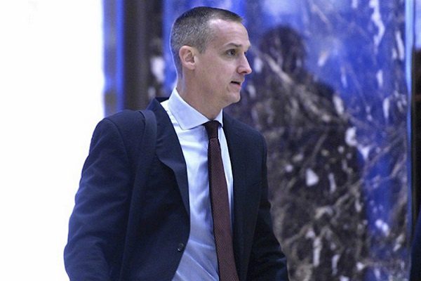 Ya son 10 allegados a Trump con Covid-19 en una semana