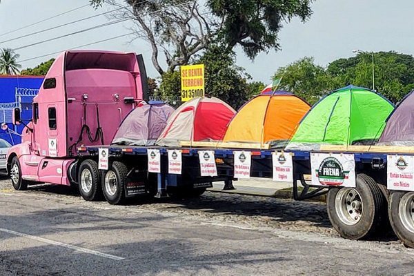 Solo quedaron en el Zócalo "infiltrados y vividores": FRENAAA