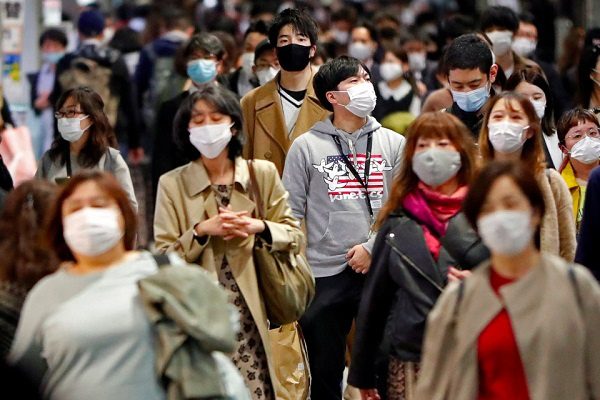 Tokio declara "alerta máxima" por aumento de casos de Covid-19