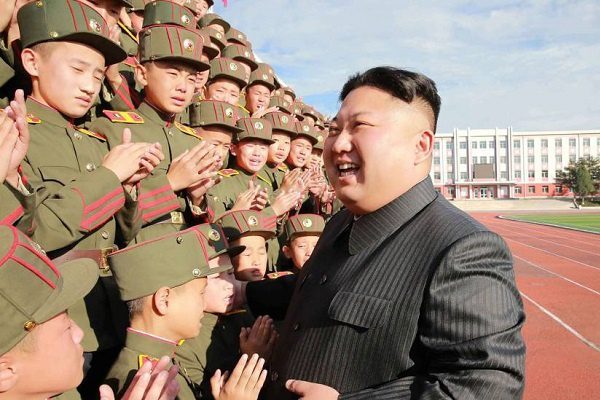 Reportan que Corea del Norte ejecutó a altos cargos para contener Covid-19