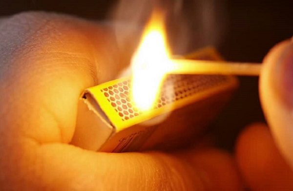 En Aguascalientes, menores prenden fuego a amiguito al que bañaron con alcohol