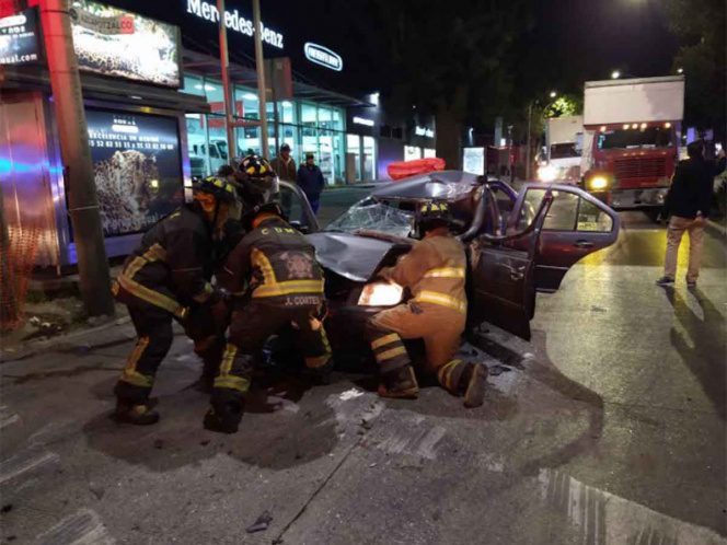 Dos heridos por un aparatoso choque en calzada Vallejo
