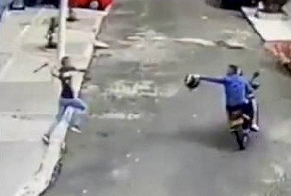 Vecinos unidos logran evitar el secuestro de un bebé de dos años #VIDEO