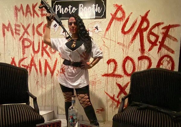 ¡El colmo! Regidora de Tijuana se disfraza de sicaria junto a su esposo #VIDEO