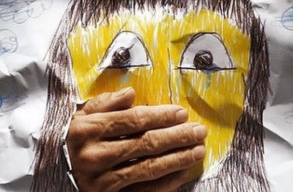 Desde los nueve años, padreo abusó de su hija y tuvo cuatro niños con ella