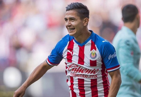 También Dieter Villalpando es suspendido definitivamente de las Chivas