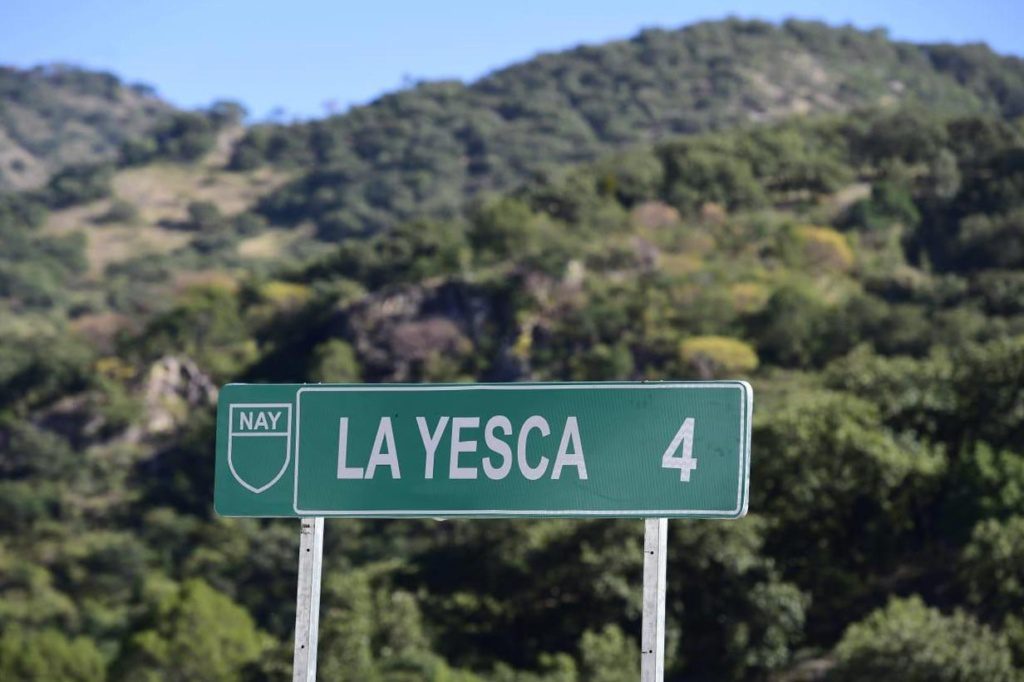 López Obrador supervisa obras de carretera federal La Yesca