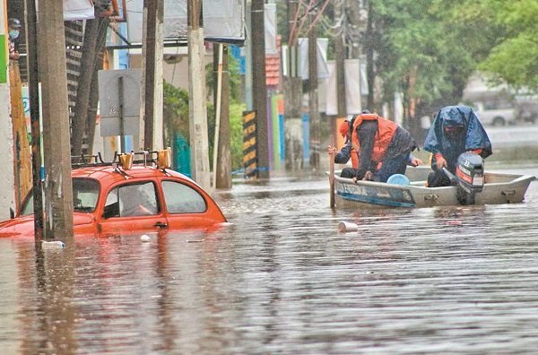 López Obrador deslinda a la CFE de provocar inundación en comunidades de Tabasco