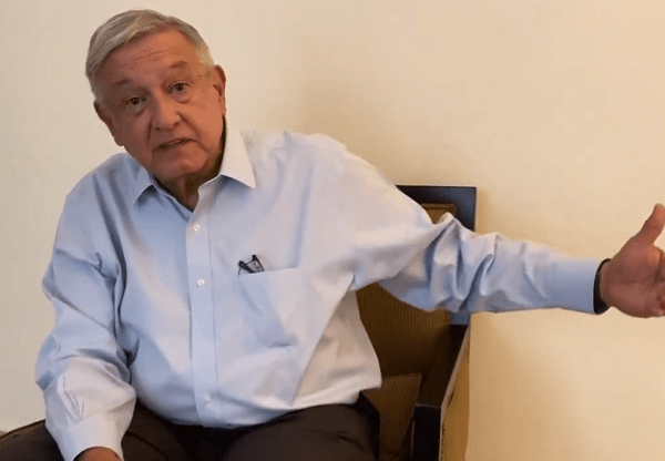 Presidente López Obrador suspende su gira y viaja a Tabasco para atender las inundaciones