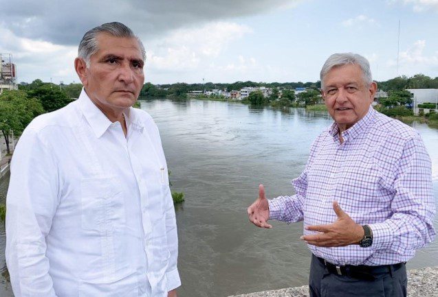 López Obrador garantiza apoyos para damnificados en Tabasco