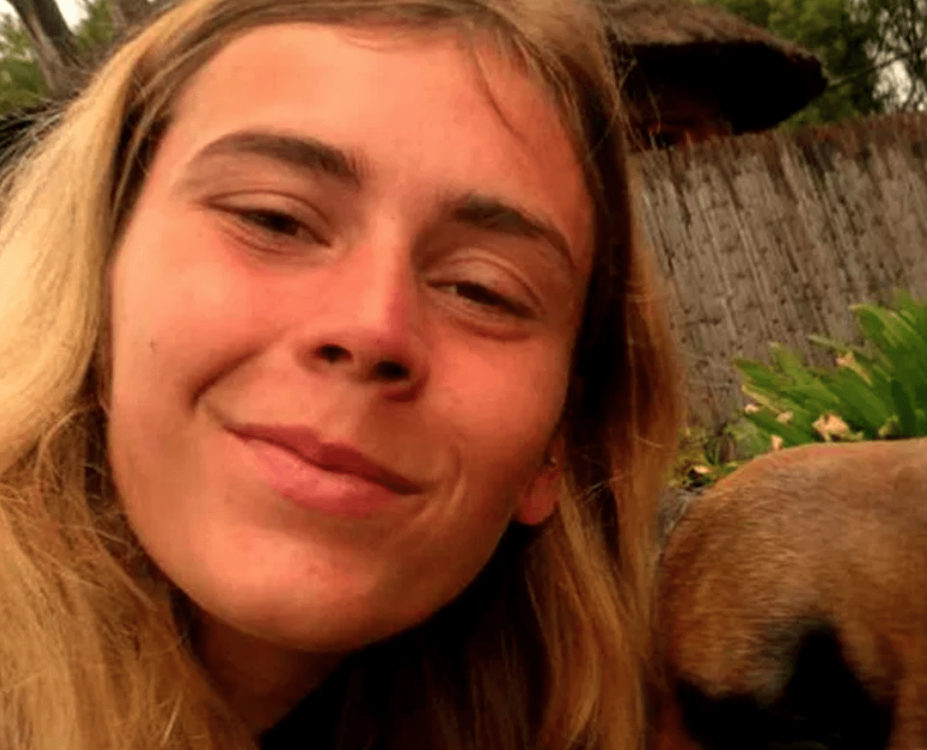 Papá infiltra banda criminal con ayuda de sexoservidora, para dar con el asesino de su hija