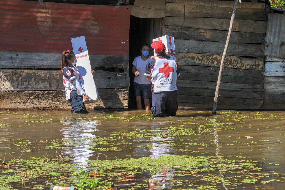 Hasta 600 colonias y comunidades de Tabasco siguen inundadas