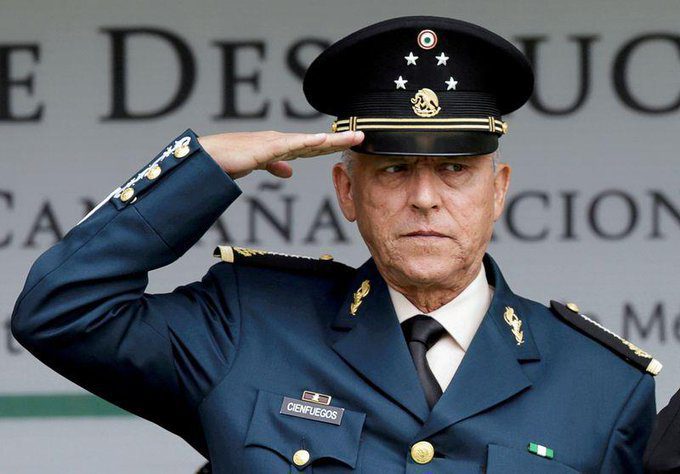 Exagente de la DEA señala que exoneración de Cienfuegos fue un regalo de Trump a AMLO