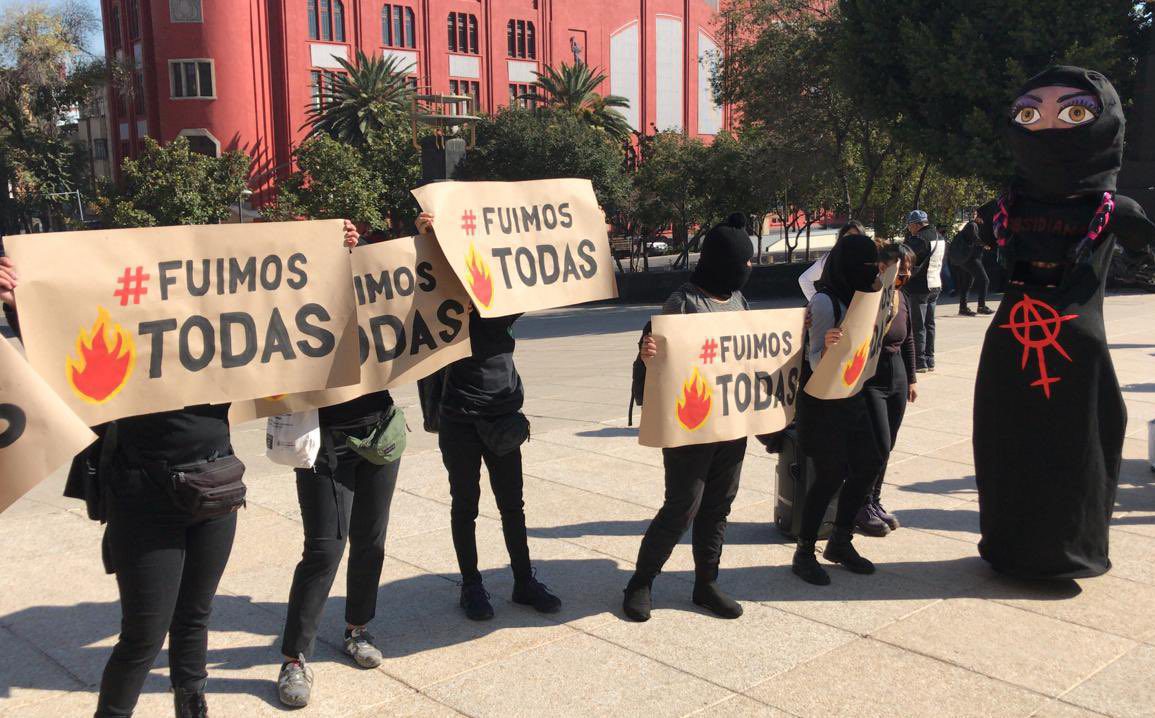 Colectivos feministas marchan en CDMX, exigen alto a "cacería de brujas"