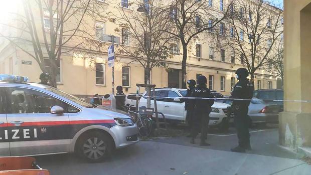 Autoridades de Austria cierran mezquita relacionada con atacante de Viena