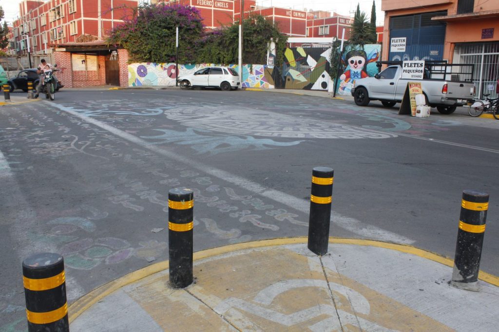 Iztapalapa y Tláhuac entregan sendero seguro conjunto en avenida Piraña