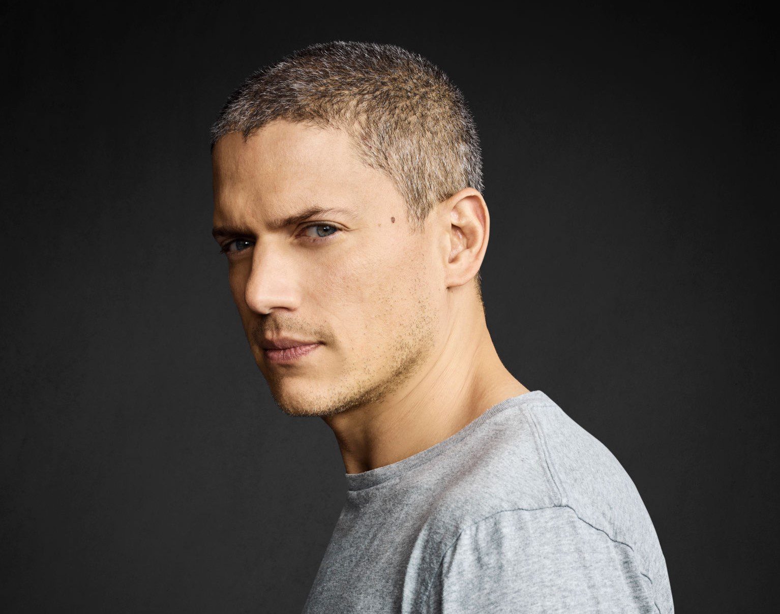Wentworth Miller descarta volver a Prison Break porque ya no quiere “interpretar personajes heterosexuales”