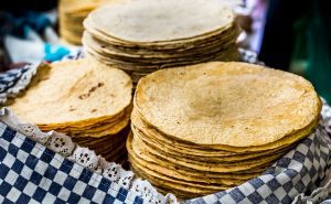 Sader y Secretaría de Economía rechazan aumento al precio de tortilla