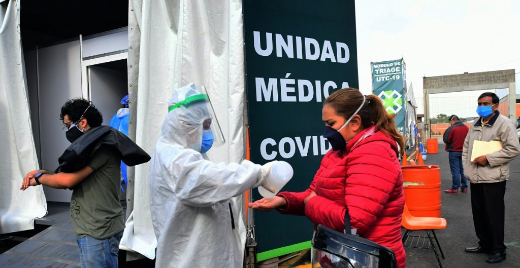 México alcanza 933 mil casos de COVID-19 y 92 mil muertes