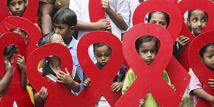 Casi cada minuto y medio, un menor de 20 años se contagia de VIH: Unicef