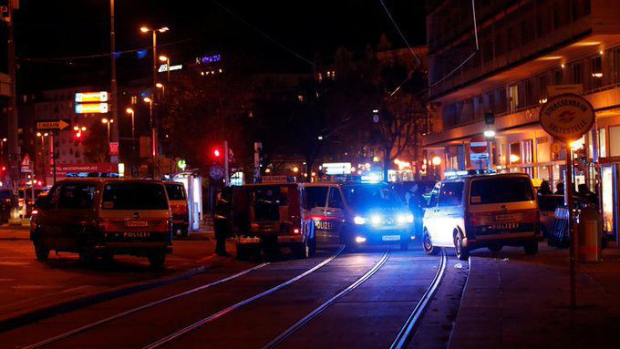 Policía de Viena pide no compartir fotos ni videos del tiroteo