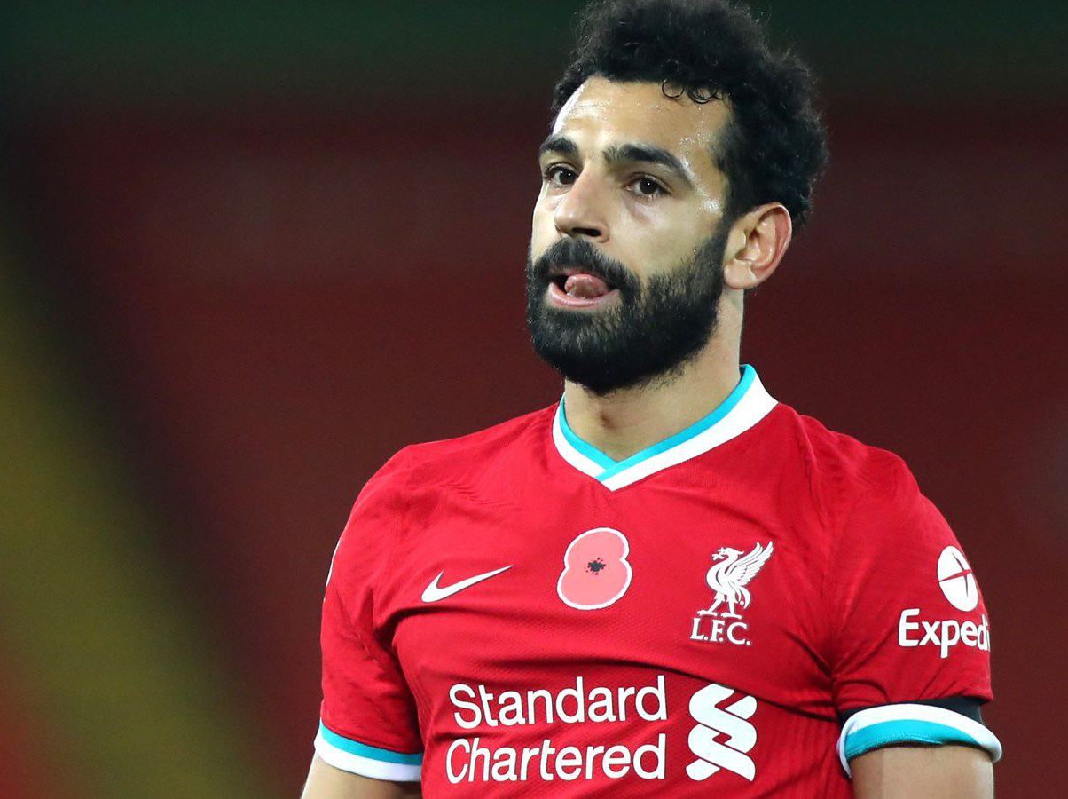 Mohamed Salah da positivo en prueba de COVID-19