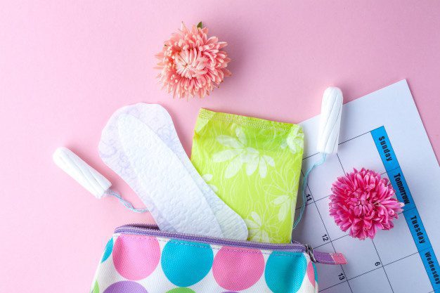 Parlamento de Escocia aprueba el acceso universal y gratuito a productos menstruales